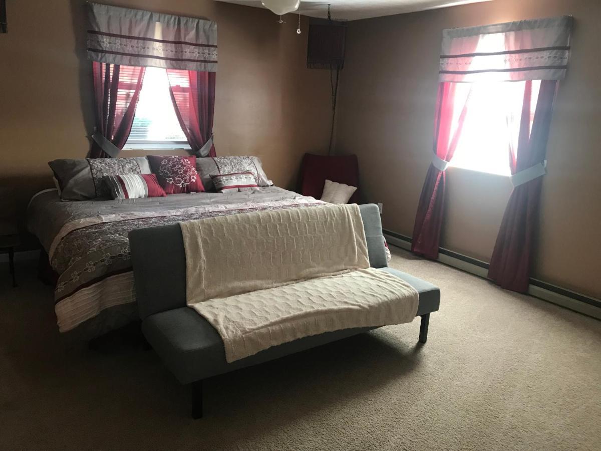 Lakeshore Retreat Bed and Breakfast Richmond Esterno foto